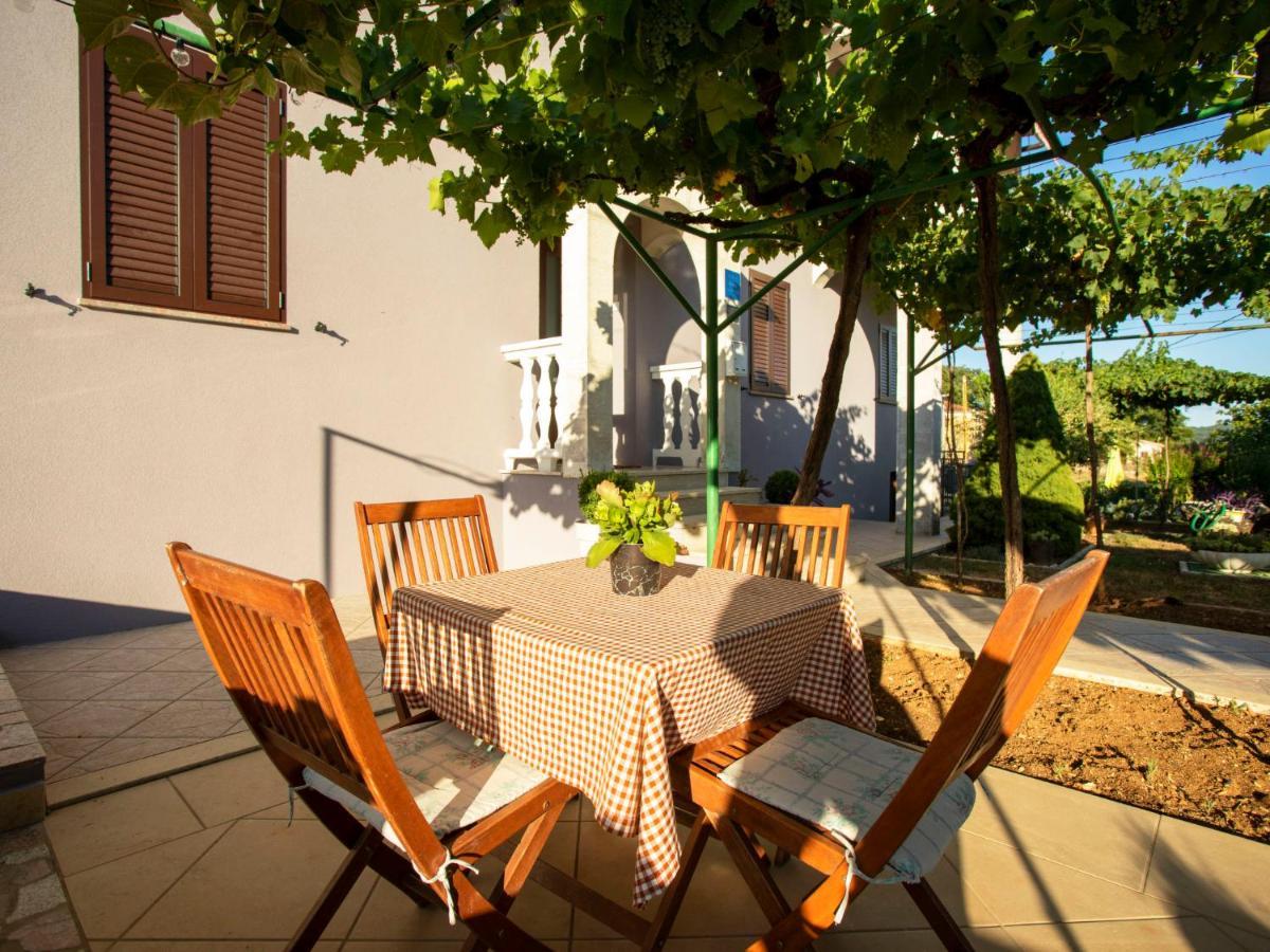 Apartment Olivia By Interhome Pićan Zewnętrze zdjęcie