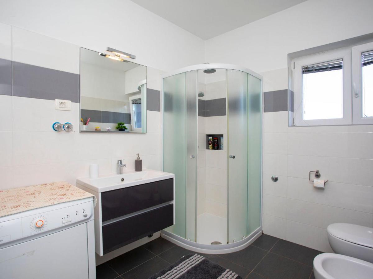 Apartment Olivia By Interhome Pićan Zewnętrze zdjęcie